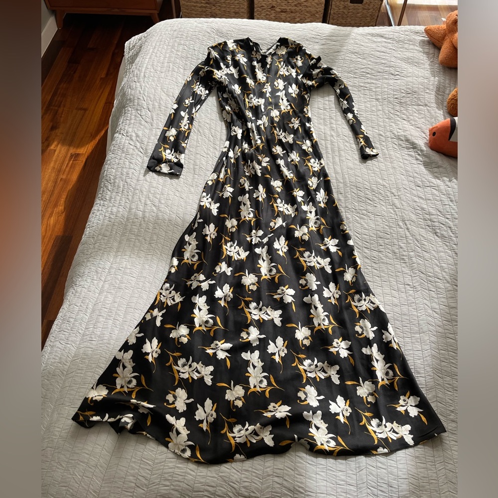 DOEN silk dress size L the most comfortable material such a beautiful piece